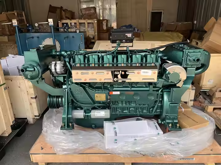 High Output Sinotruk Marine Engine in Line 6 Cylinder 4 Stroke 202-240KW Diesel Power for Replace Repair